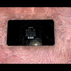 Apres gel x natural coffin medium tips